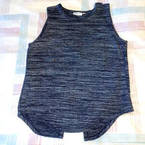 💋💄 Stylish 💄💋Top with Open  Back 💄💋